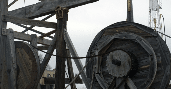 How Much Money Can You Make From an Oil Well?