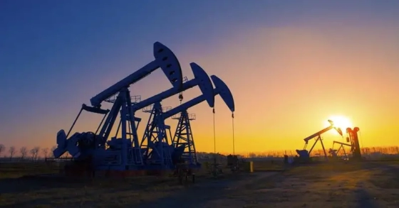 $8.5 billion to highway, rainy day funds financed by Texas oil and gas industry