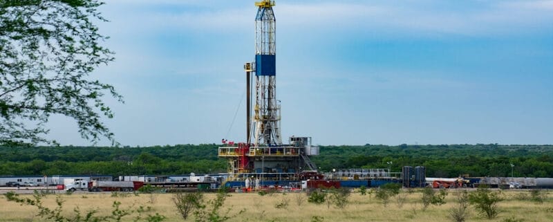 Permian oil output tops 6M bpd and may peak at 7.7M by 2035, but plateau—not decline—is expected, per Wood Mac, despite rising costs and challenges.