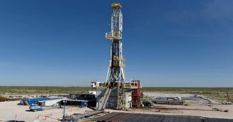US oil and gas drilling made a big leap in the past week as the latest Baker Hughes Rig Count showed a gain of 10 rigs to reach a total of 573