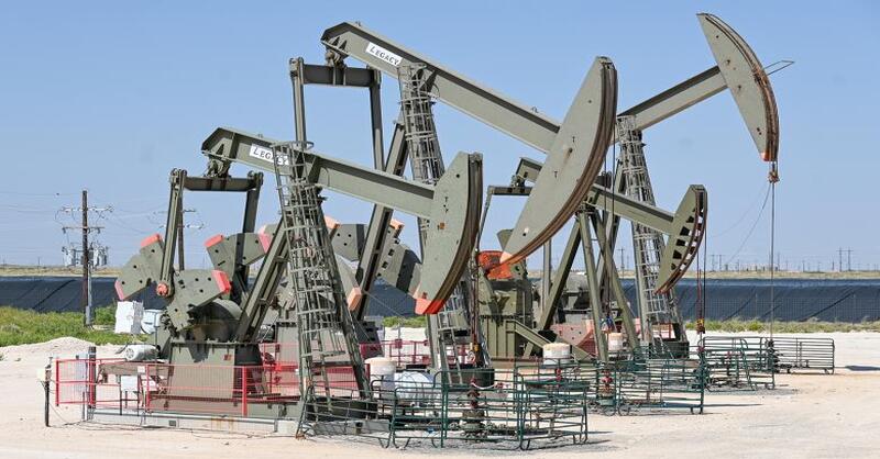 BLM announces Nov. 18 oil and gas lease sale offering 30 parcels totaling 8,071 acres in New Mexico, Oklahoma, Texas, and Kansas.